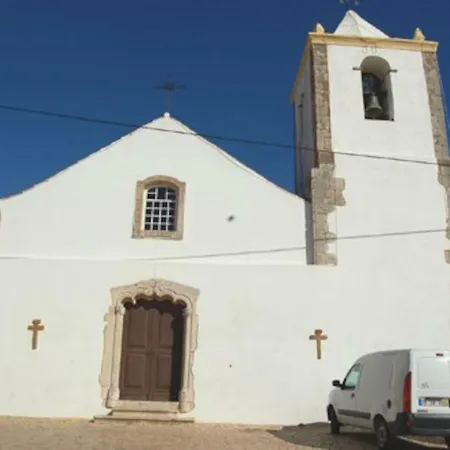 Holiday home Alojamento Casa Rosa Vila do Bispo